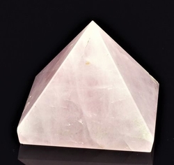 Růženínová pyramida 49 x 48 mm