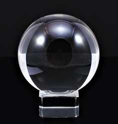 Koule křišťálová skleněná s podstavcem 50 mm
