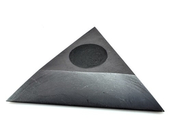 Šungitový podstavec trojúhelník střední