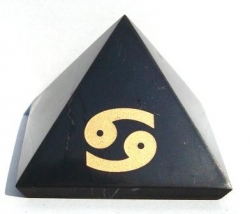 Šungitová pyramida Rak
