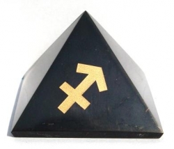 Šungitová pyramida Střelec