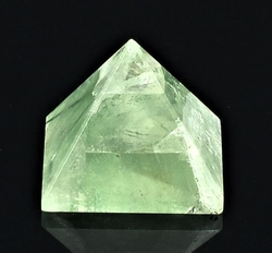 A Fluoritová pyramida 23 - 27 mm