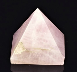 Růženínová pyramida 48 mm