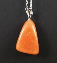 Avanturín oranžový přívěšek tromlovaný kámen