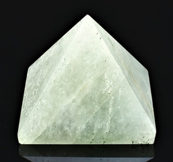 Avanturín zelený pyramida 62 x 59 mm