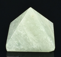Avanturín zelený pyramida 56 x 56 mm