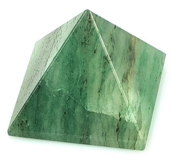 Avanturín zelený pyramida 24 x 24 mm