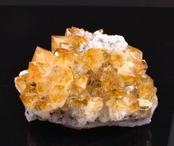 Citrín drúza / 2404