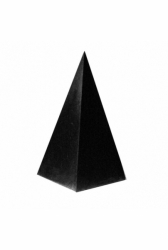 Šungitová pyramida jehlan leštěná 7 cm