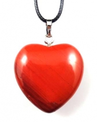 Jaspis červený přívěšek srdce s řemínkem