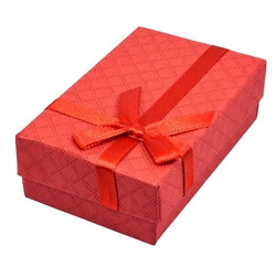 Krabička dárková červená s červenou stuhou