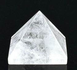 Křišťálová pyramida 39 mm