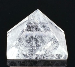 Křišťálová pyramida 40 mm
