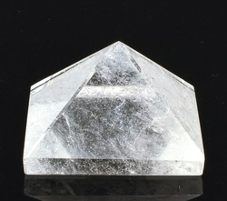 Křišťálová pyramida 43 mm