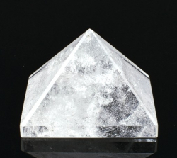 Křišťálová pyramida 47 mm