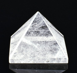 Křišťálová pyramida 41 mm