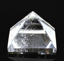 Křišťálová pyramida 35 mm