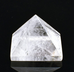 Křišťálová pyramida 33 mm