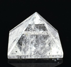 Křišťálová pyramida 51 mm