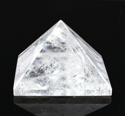 Křišťálová pyramida 58 mm