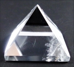 Křišťálová pyramida 30 - 35 mm (AAA kvalita)