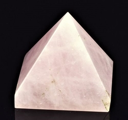 Růženínová pyramida 54 x 52 mm