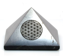 Šungitová pyramida Květ života - laser