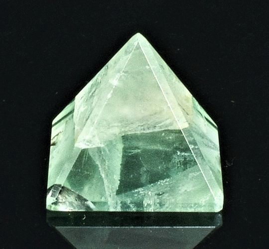 A Fluoritová pyramida 23 - 27 mm