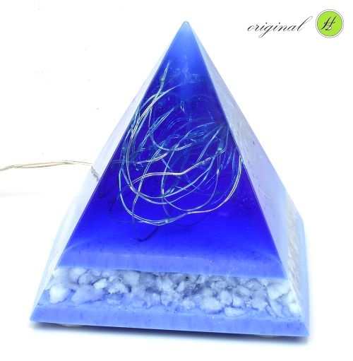 Pyramidová lampa Galaxy s křišťálem - USB
