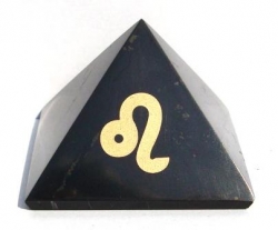 Šungitová pyramida Lev