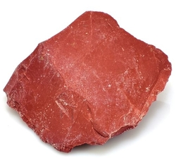 Jaspis červený surový / 5701